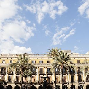 Las Ramblas Pasaje Bacardi Apartments